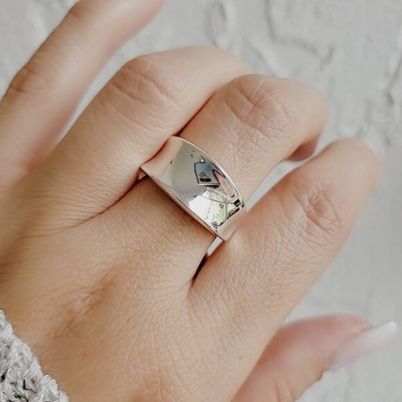 Concave Ring - Solid Sterling Silver Ring - 925 Stamped, Boho Chic, Bali, - Picture 3 of 9